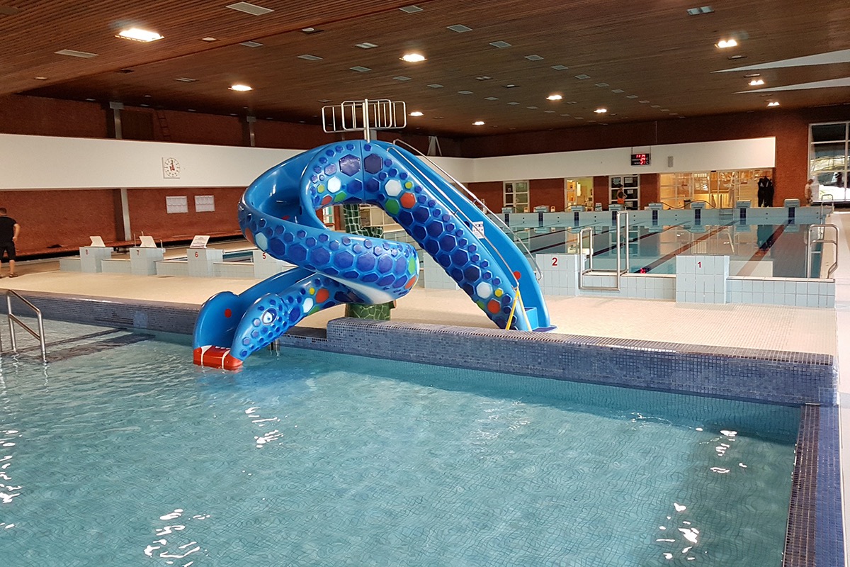 Plavecký bazén s dětskou klouzačkou Kobra v Jablonci nad Nisou - interiér