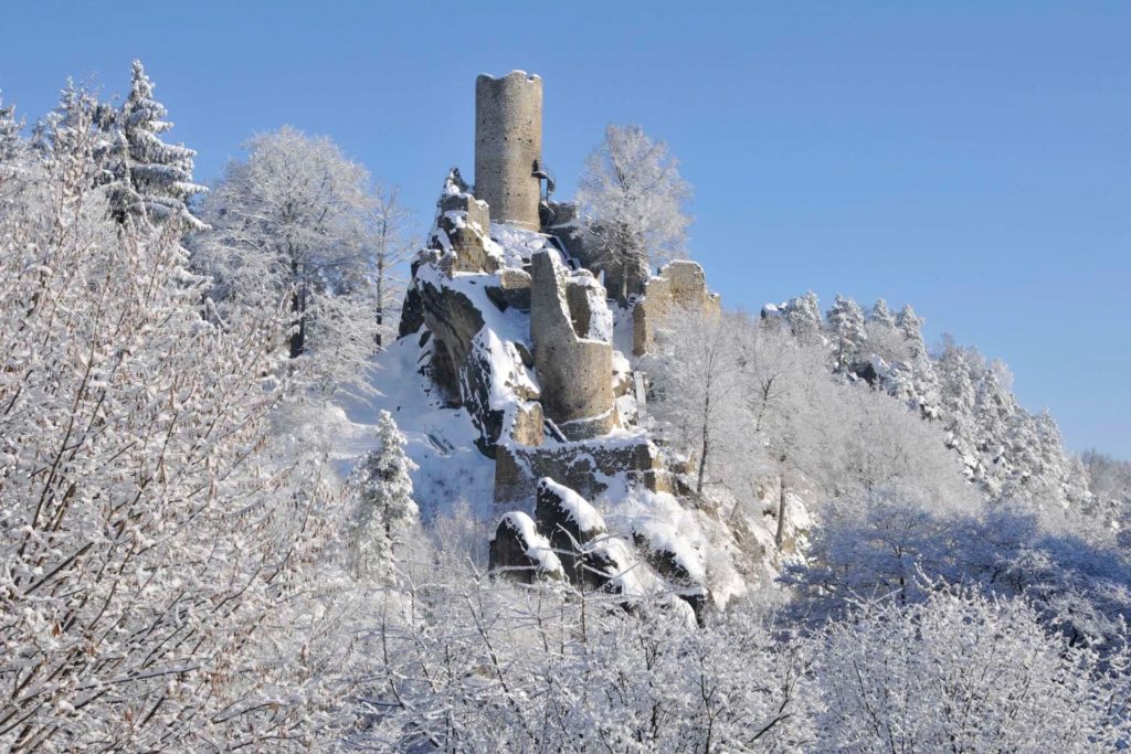 Hrad Frýdštejn v zimě