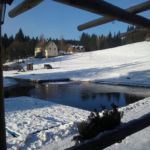 Horská chata Dolina – pohled na koupaliště v zimě