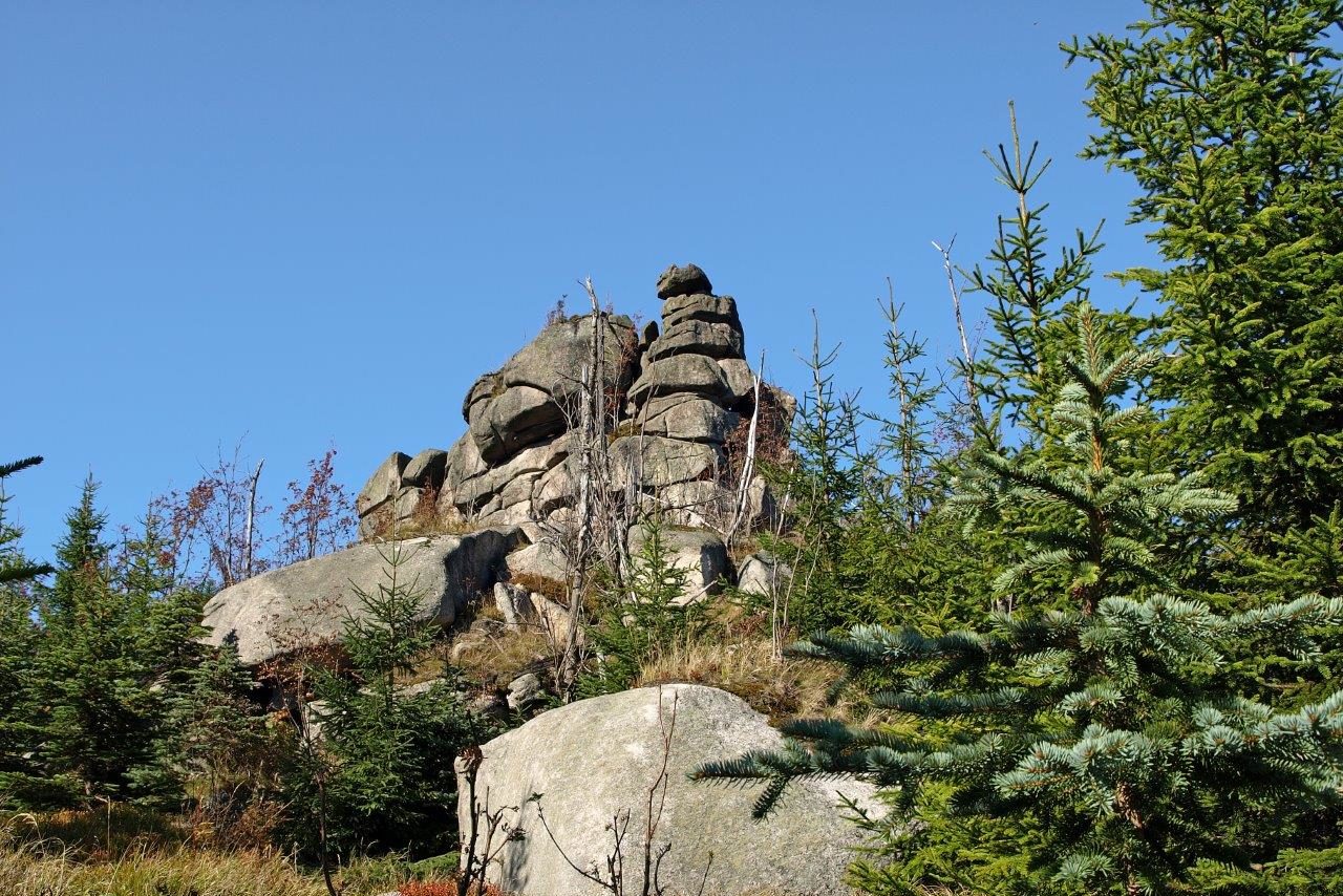 Uskupení skal Pytlácké kameny v Jizerských horách