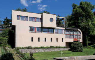 Schmelowského vila v Jablonci nad Nisou v podobě připomínající plující parník navržená architektem Heinrichem Lauterbachem